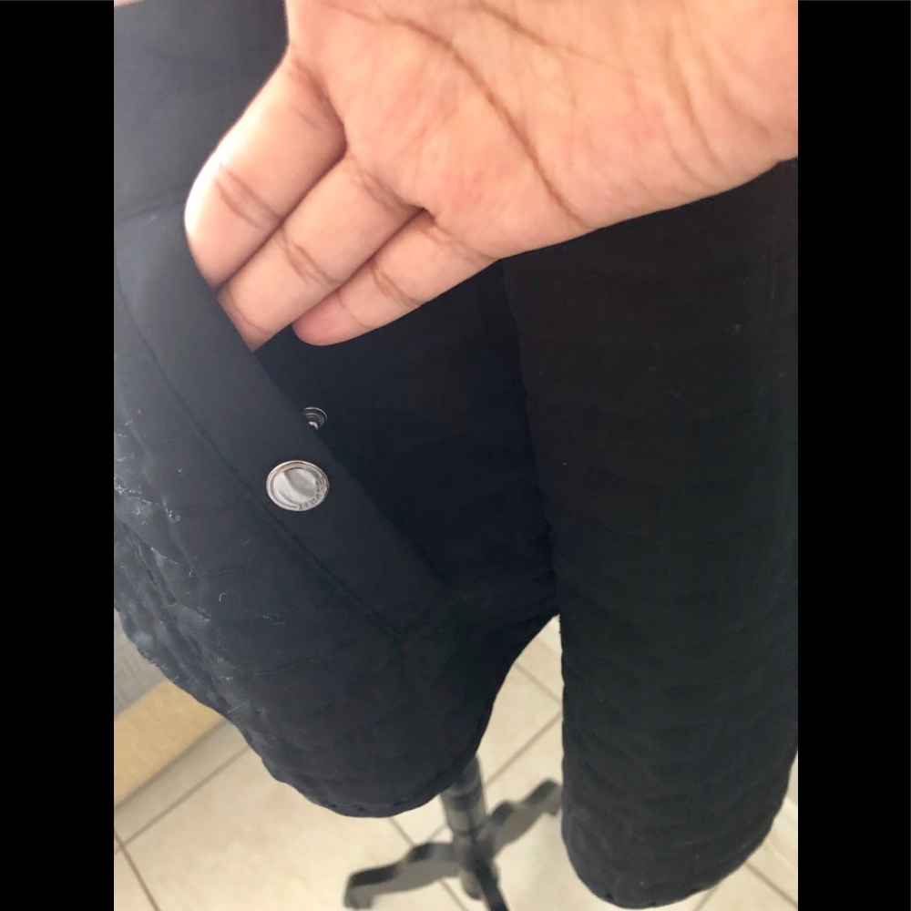 Black jacket! - Picture 7 of 7